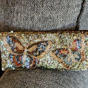 Nwt Liz Claiborne beaded wristlet
